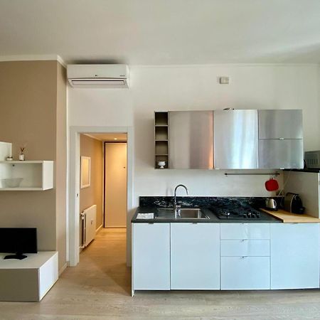 Piazzale Susa Bright Flat Con Veranda Milán Exterior foto