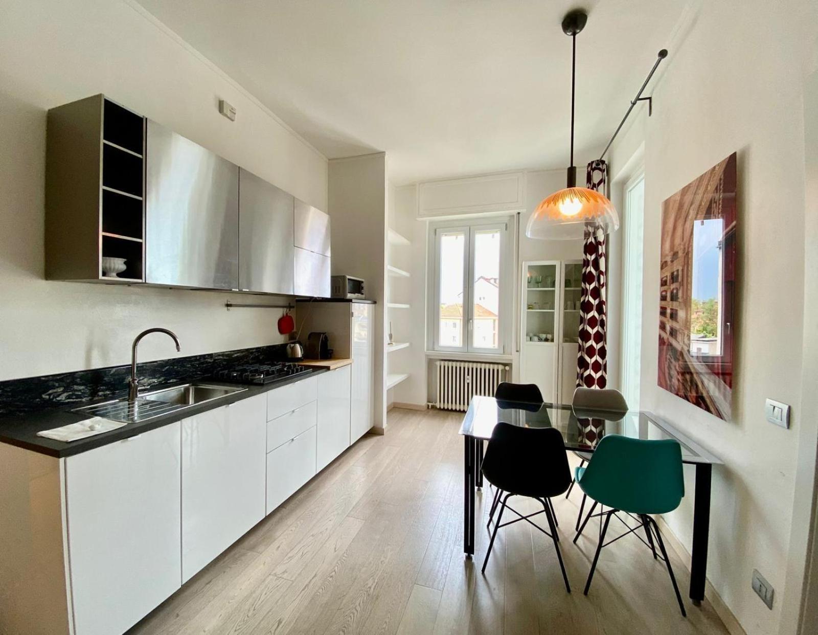 Piazzale Susa Bright Flat Con Veranda Milán Exterior foto